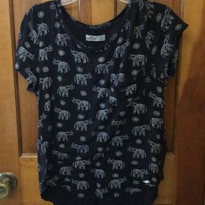 Hollister black and white tshirt with elephants